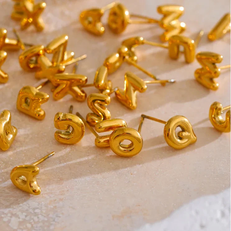 Personalized earrings with initial