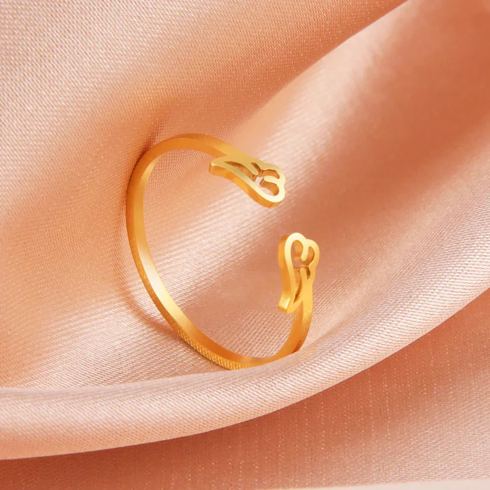 Women's angel wing ring in gold