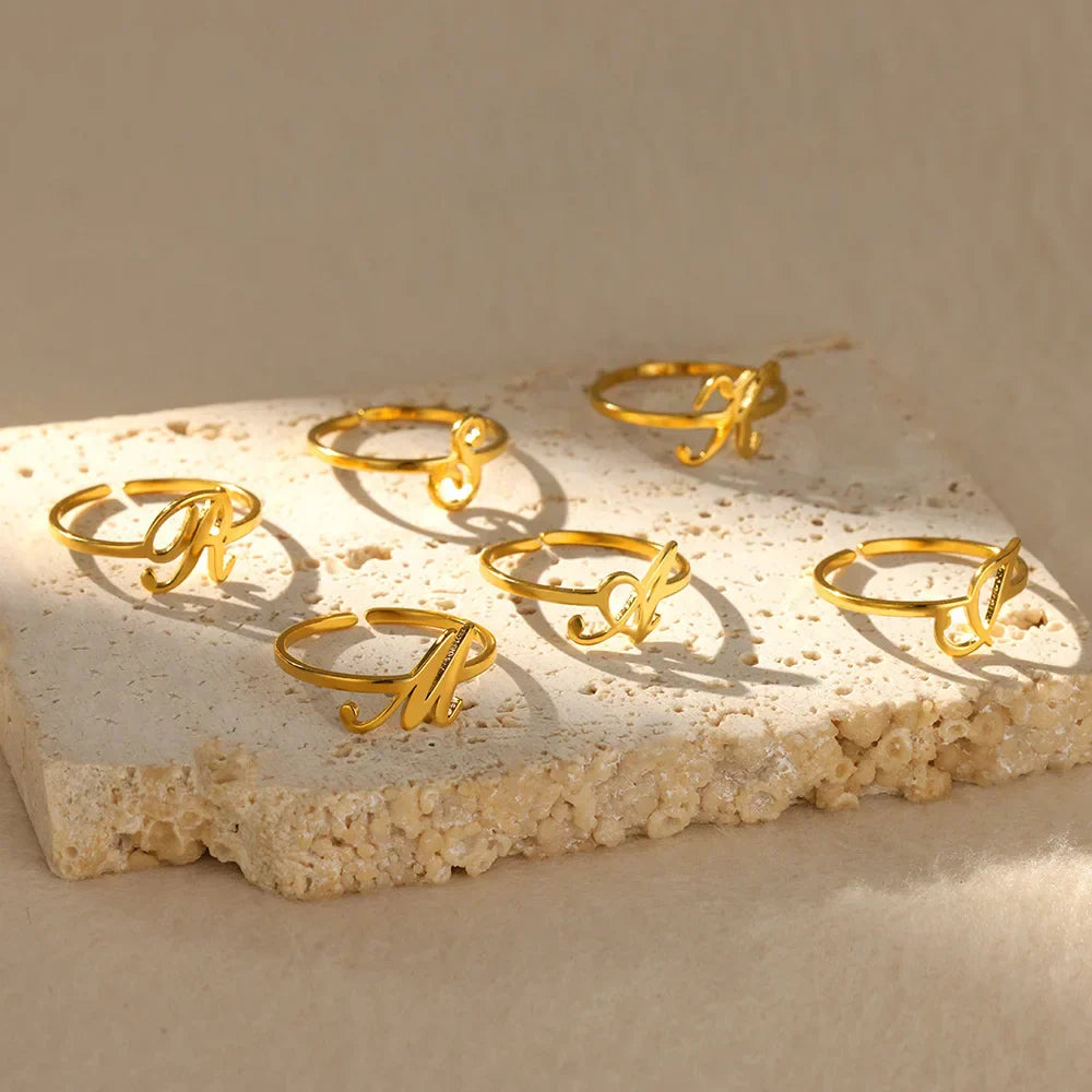 Personalized fine ring with initial