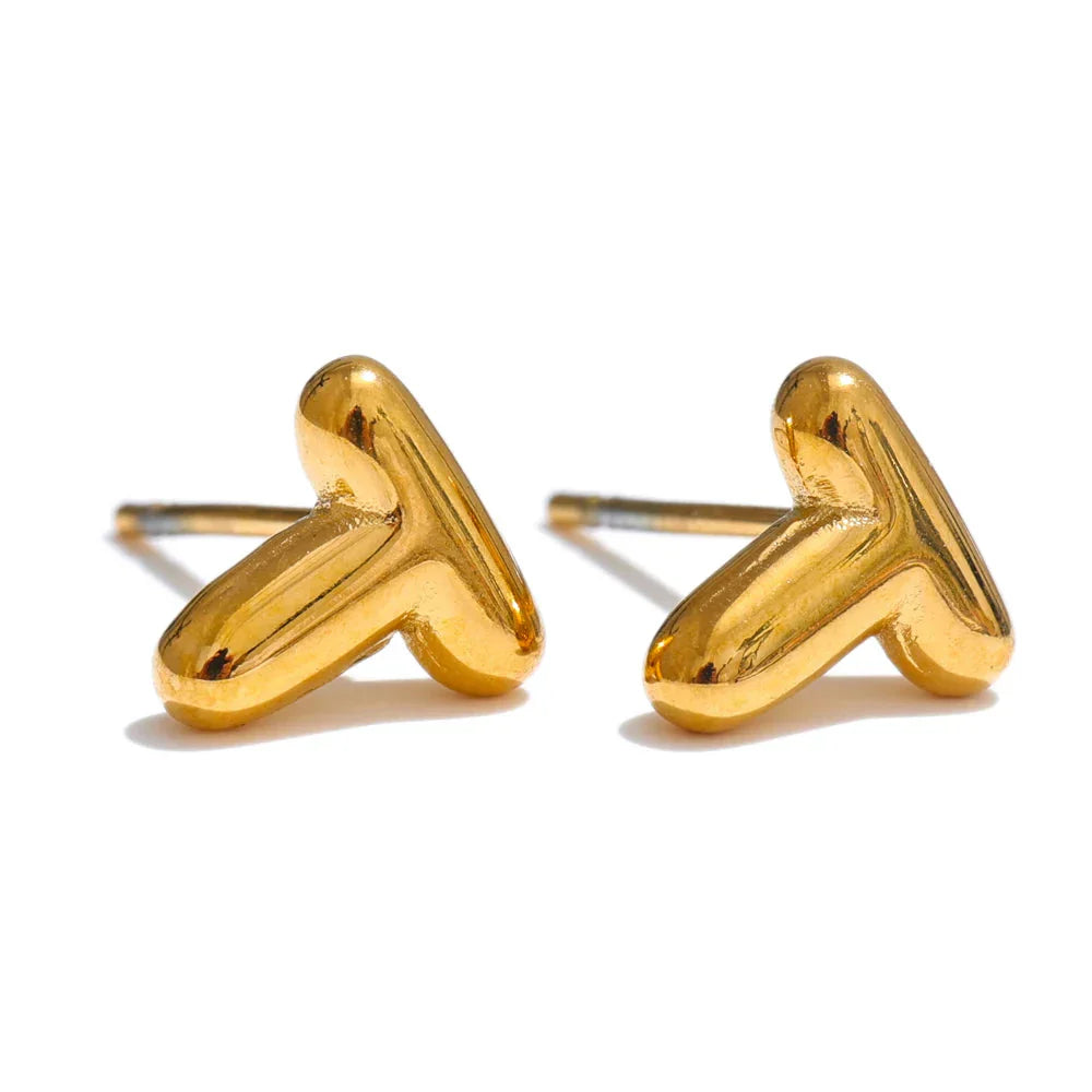 Personalized earrings with initial t
