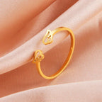 Women's angel wing ring in gold