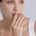 Elegant Style Ring with Pearls