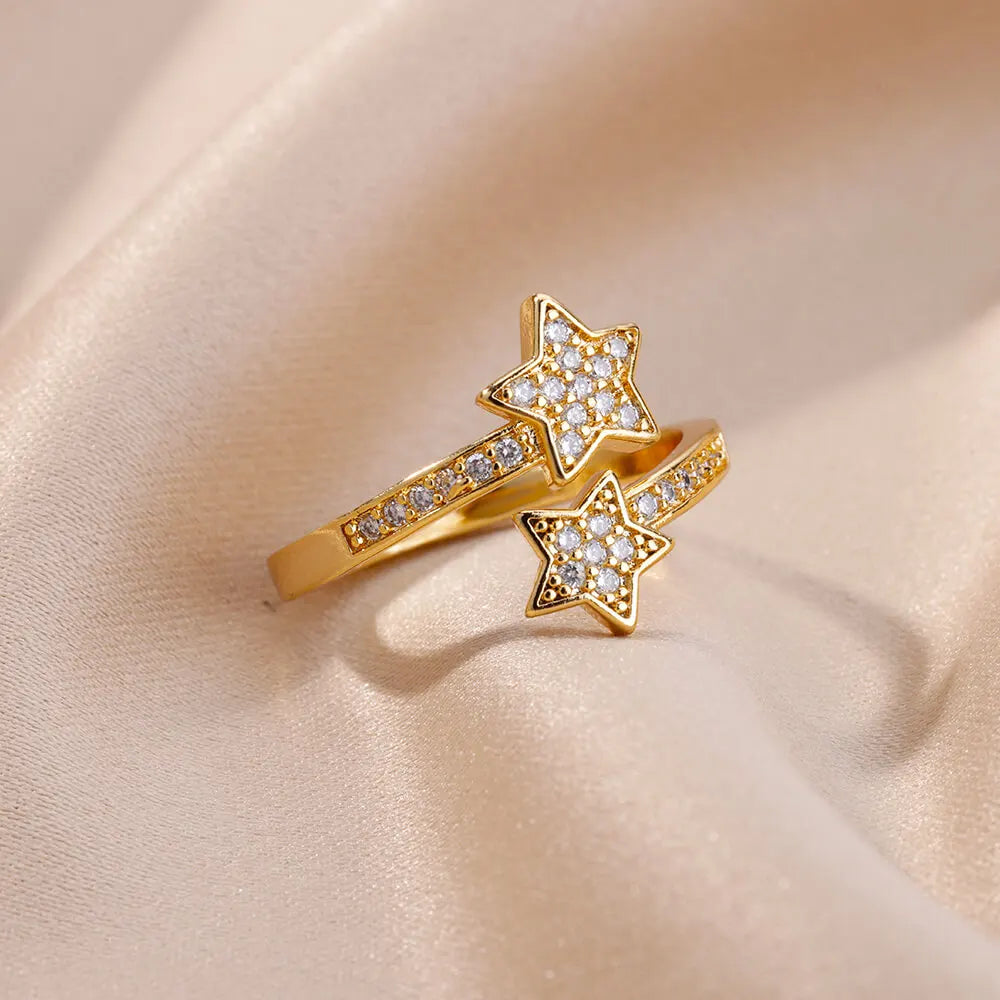 Double Star Zircon Band Ring in gold
