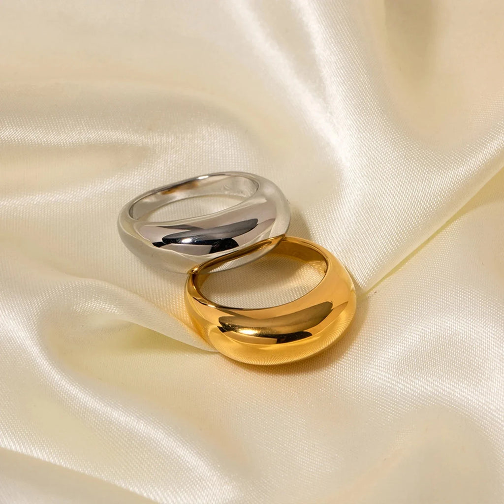 Elegant Wide Water Drop Ring in silver