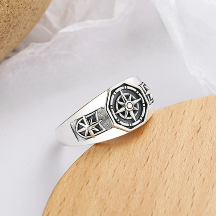 Rose des Vents Ring