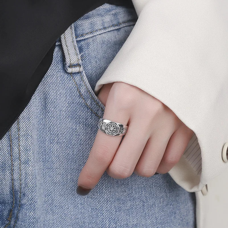 Rose des Vents Ring