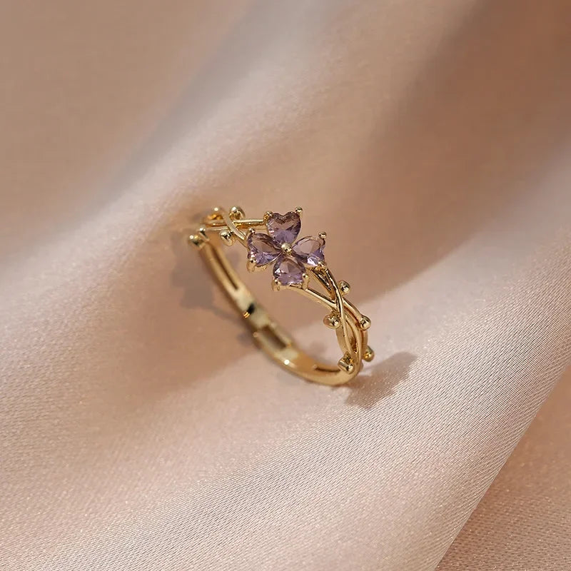 Fine Flower Zircon Ring