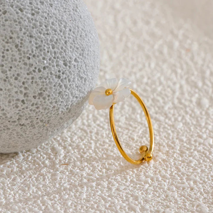 Daisy Flower Ring