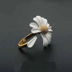 Stylized Daisy Flower Ring