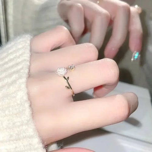 Tulip Flower Zircon Ring