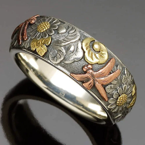 Vintage-Style Flower Ring