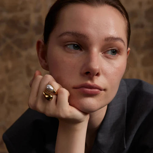 White Pearl Water Drop Ring Gold