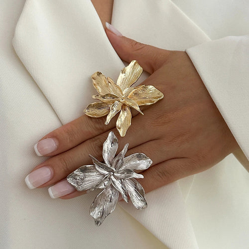 Ring Large Flower Band Silver