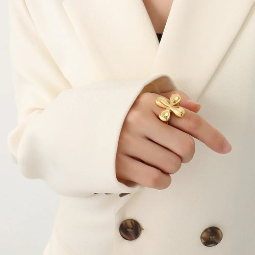 Vintage Style Large Flower Band Ring