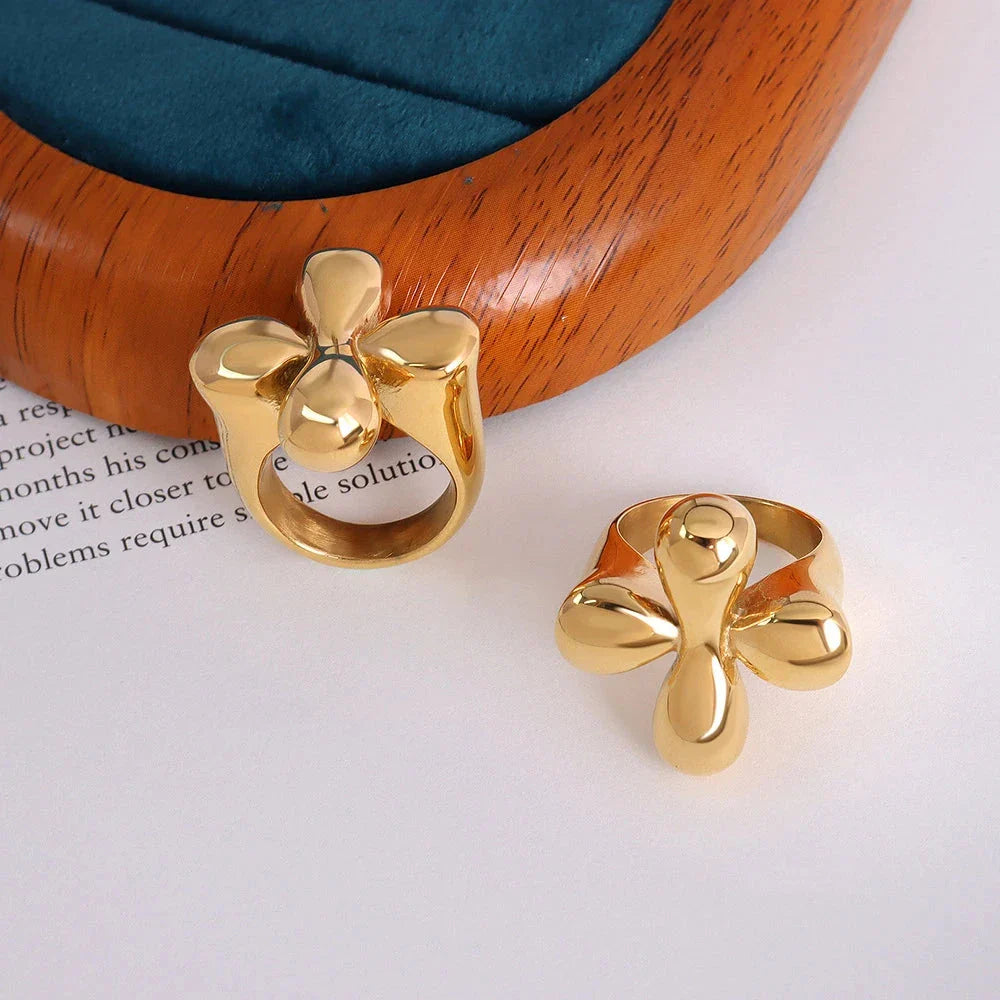 Vintage Style Large Flower Band Ring