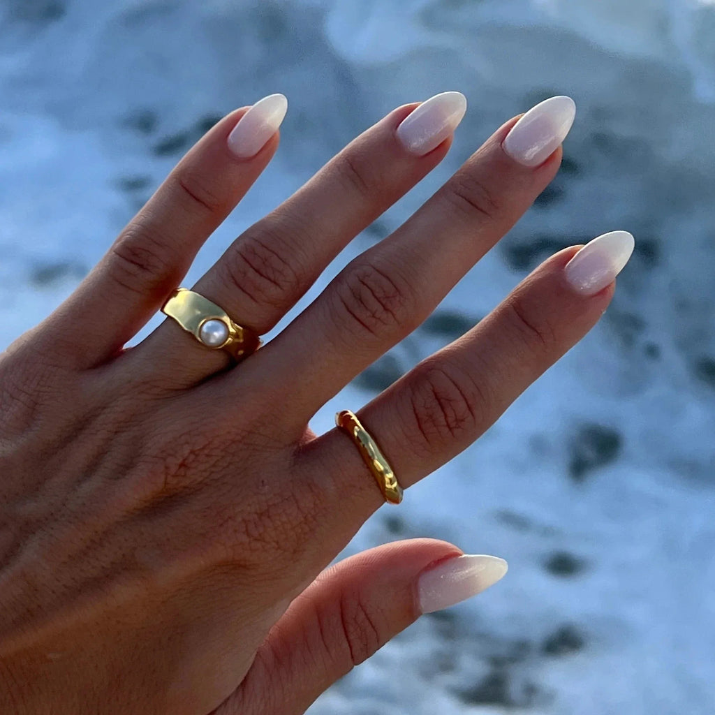 Women's Ring with Pearl