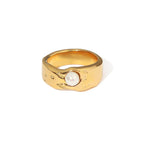 Women's Ring with Pearl