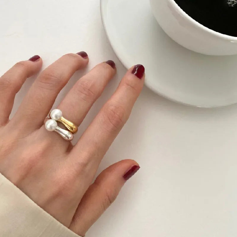 Women's Ring Band with White Pearl silver