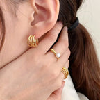 Women's Ring Band with White Pearl gold