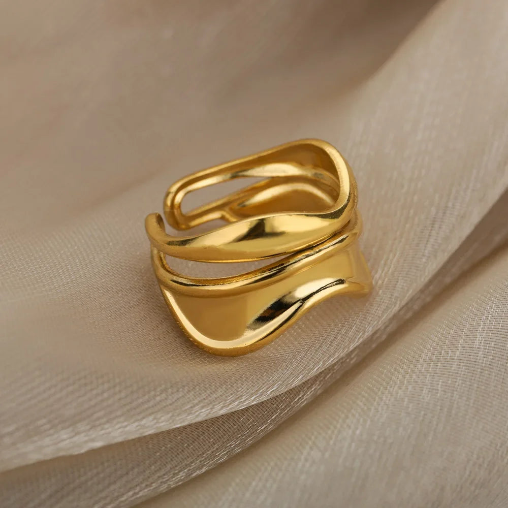 Gold Water Drop Style Band Ring