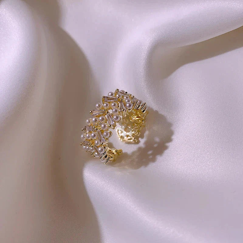 Ring with White Pearl and Zircon