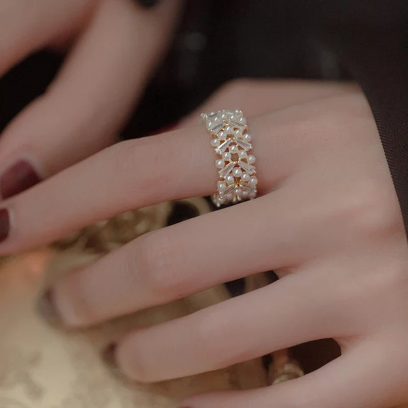 Ring with White Pearl and Zircon