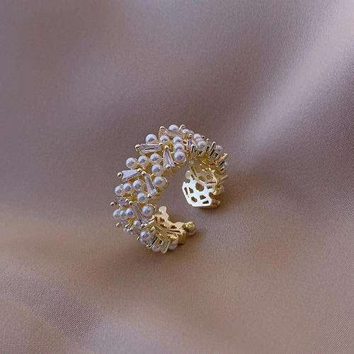 Ring with White Pearl and Zircon