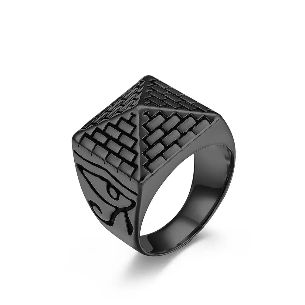 Ring with Egyptian Pyramid black