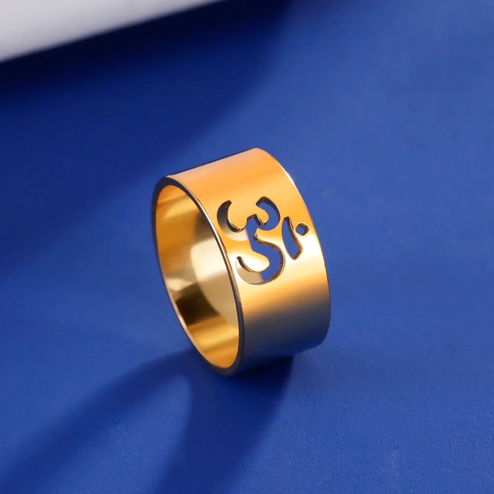 Tibetan Om Buddhist Ring in gold