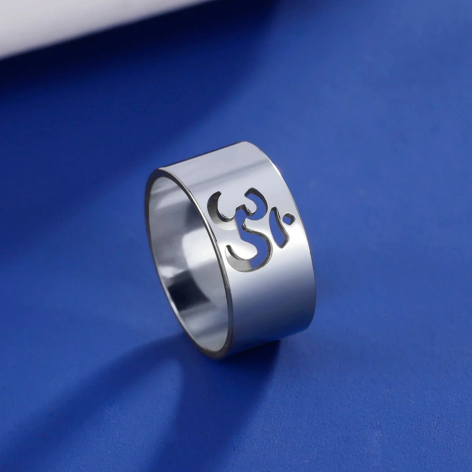 Tibetan Om Buddhist Ring in silver