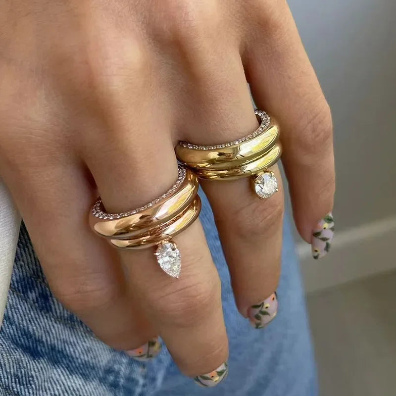 Fine Teardrop Ring with Zircon Pearl 1