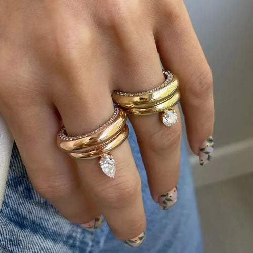 Fine Teardrop Ring with Zircon Pearl 1