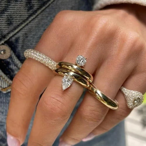 Fine Teardrop Ring with Zircon Pearl 1