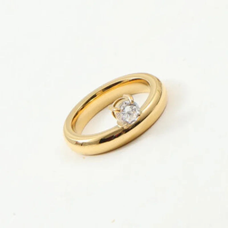 Fine Teardrop Ring with Zircon Pearl 2