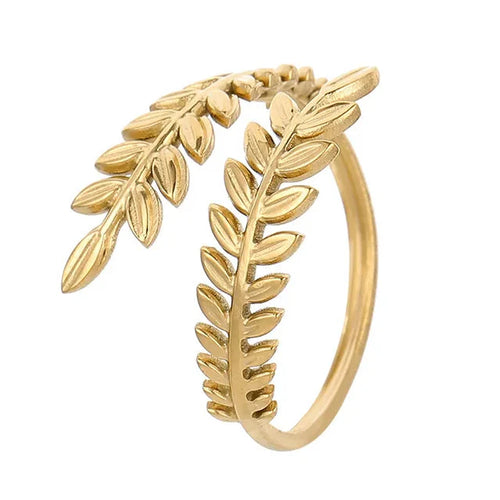 Autumn Laurel Leaf Ring gold