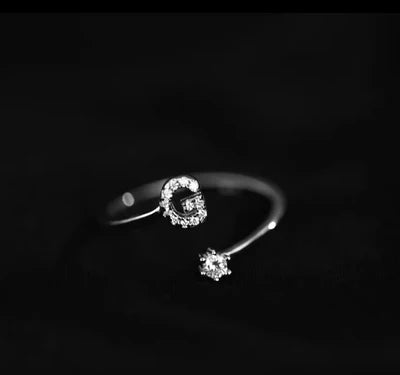 Women's initial ring g