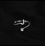 Women's initial ring j