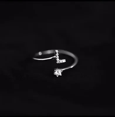 Women's initial ring l