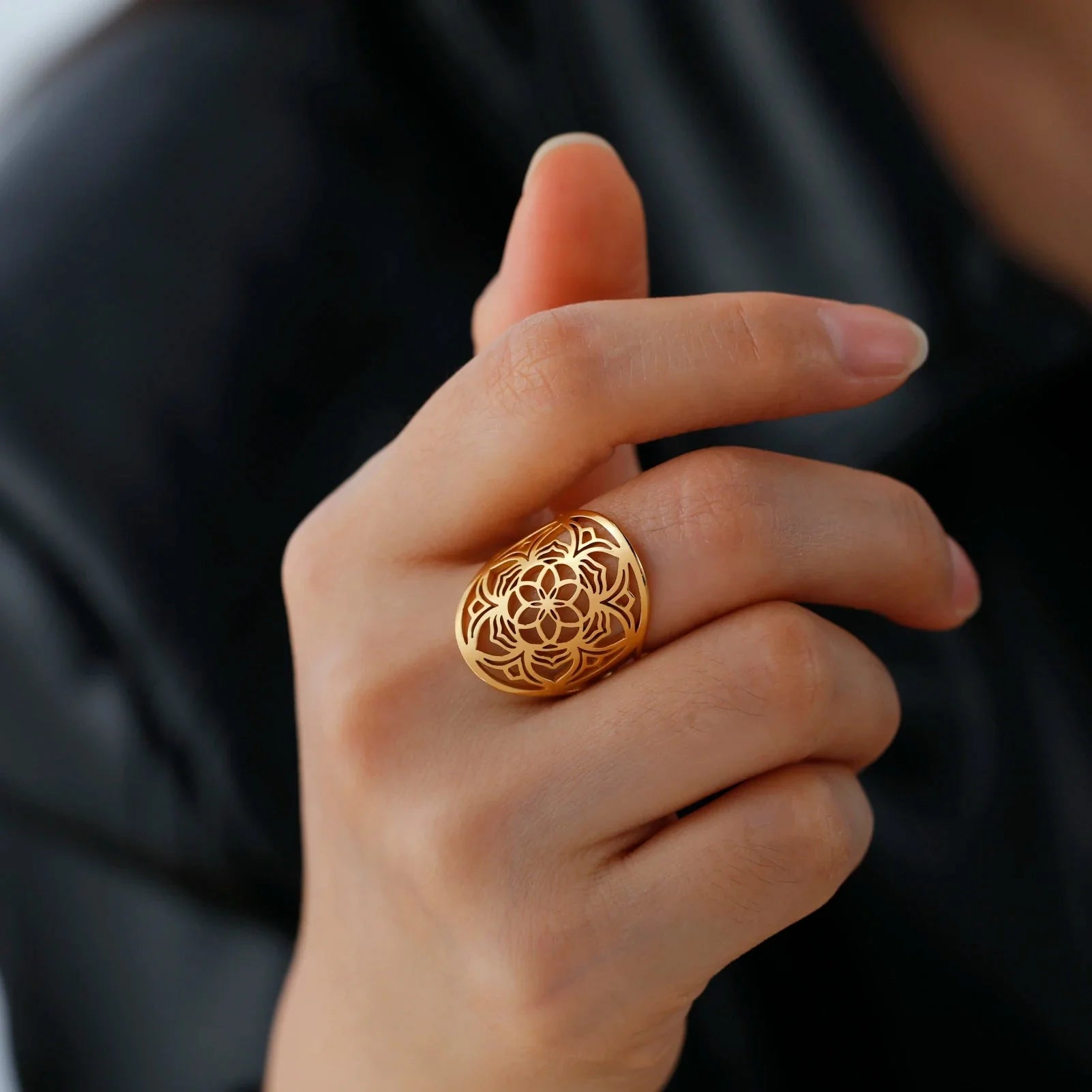 Mandala Women's Ring Flower Gold Band