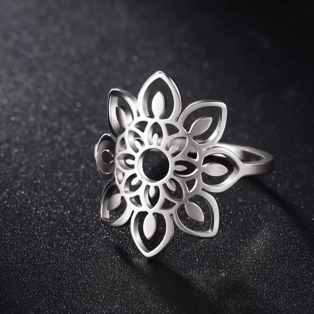 Mandala Women’s Signet Ring Silver