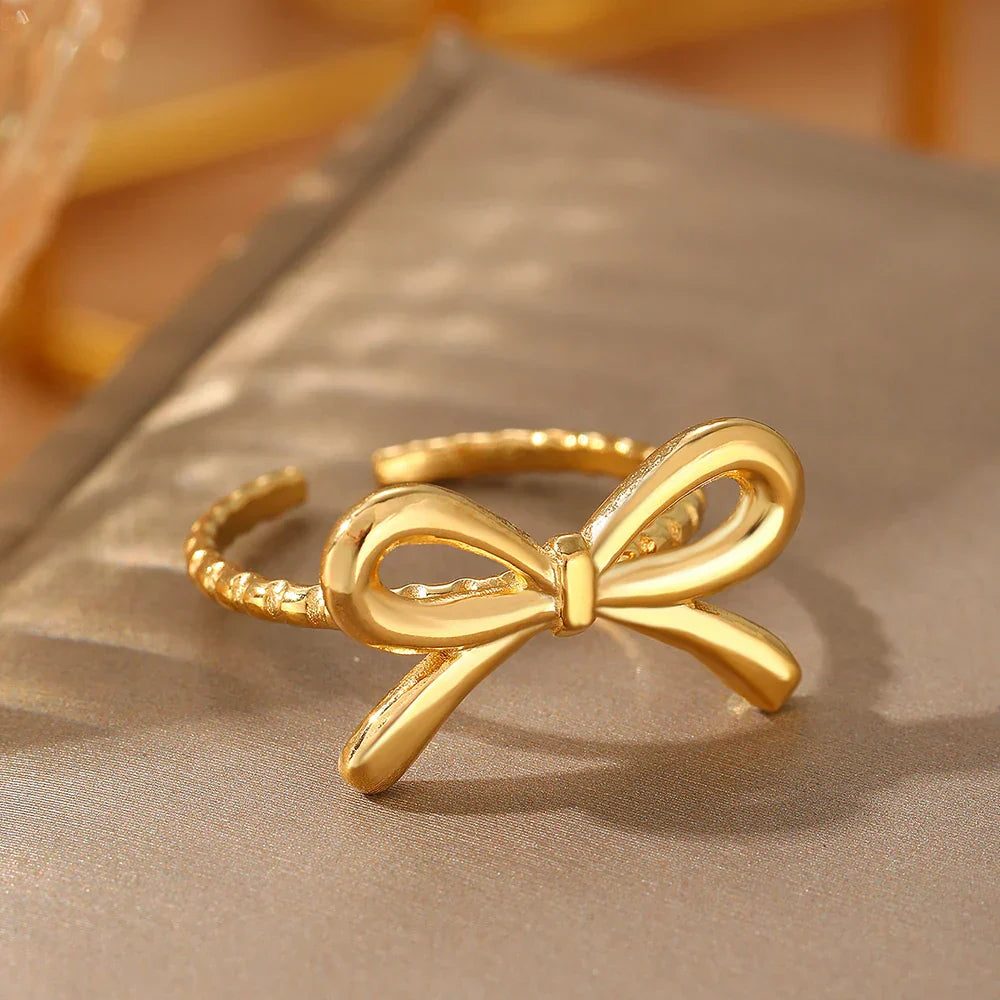 Women's gold bow ring