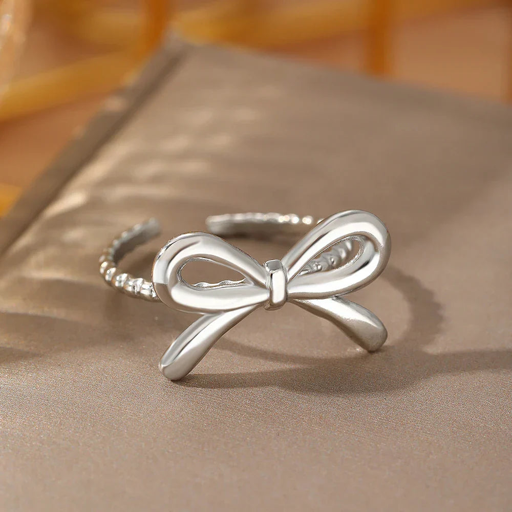 Women's silver bow ring