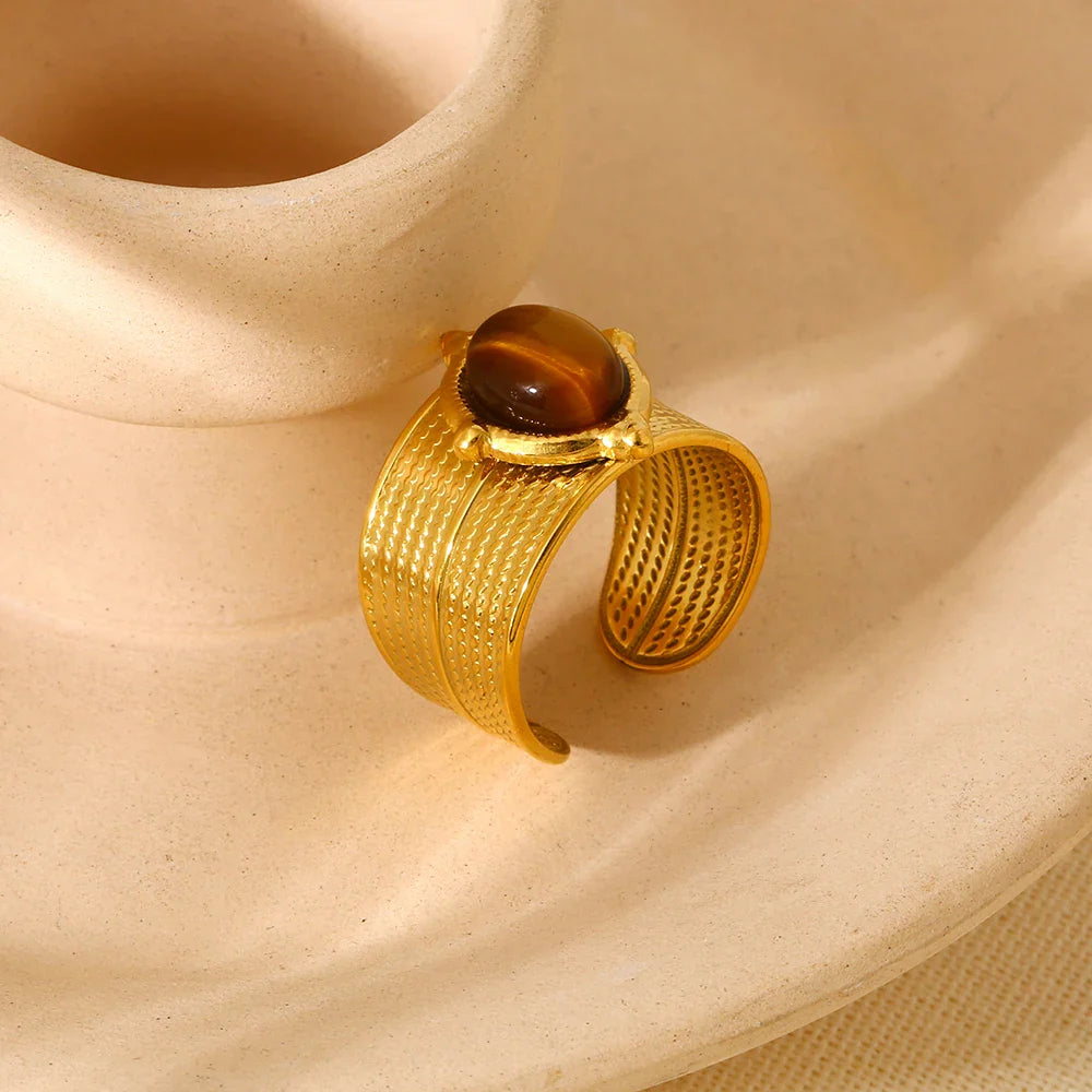 Women’s Tiger Eye Ring in Gold
