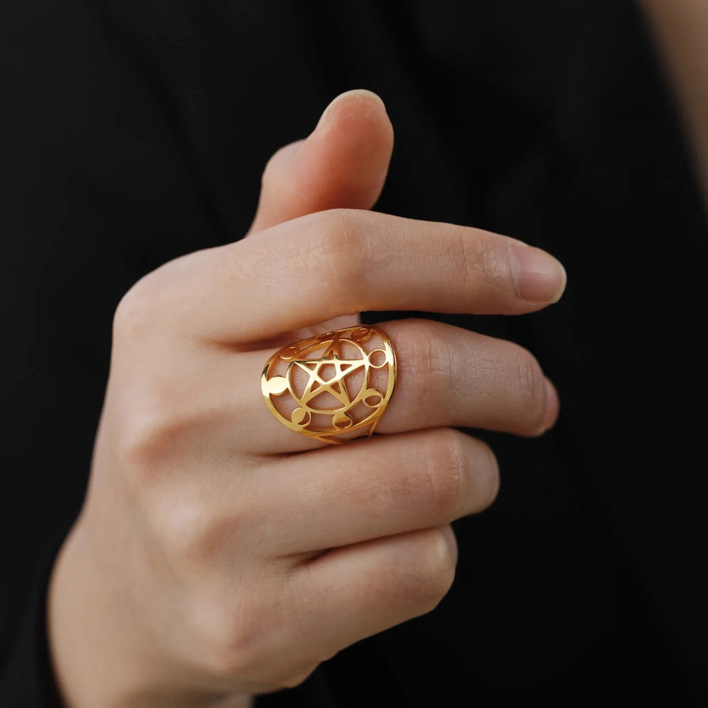 Pentacle Witchcraft Wiccan Ring Gold