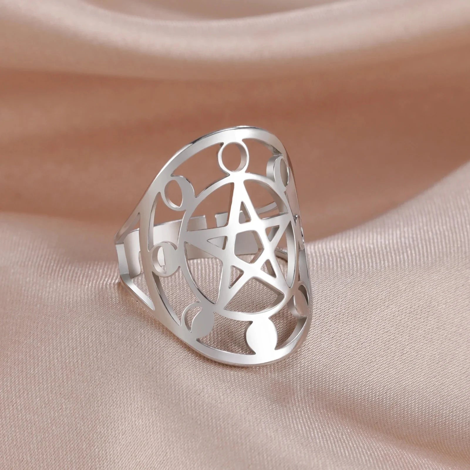 Pentacle Witchcraft Wiccan Ring Silver