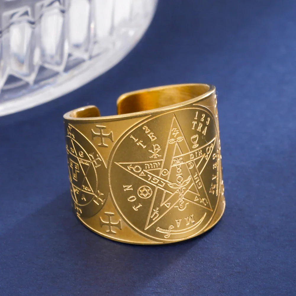 Pentagram Tetragram Ring Witchcraft Sorcery gold