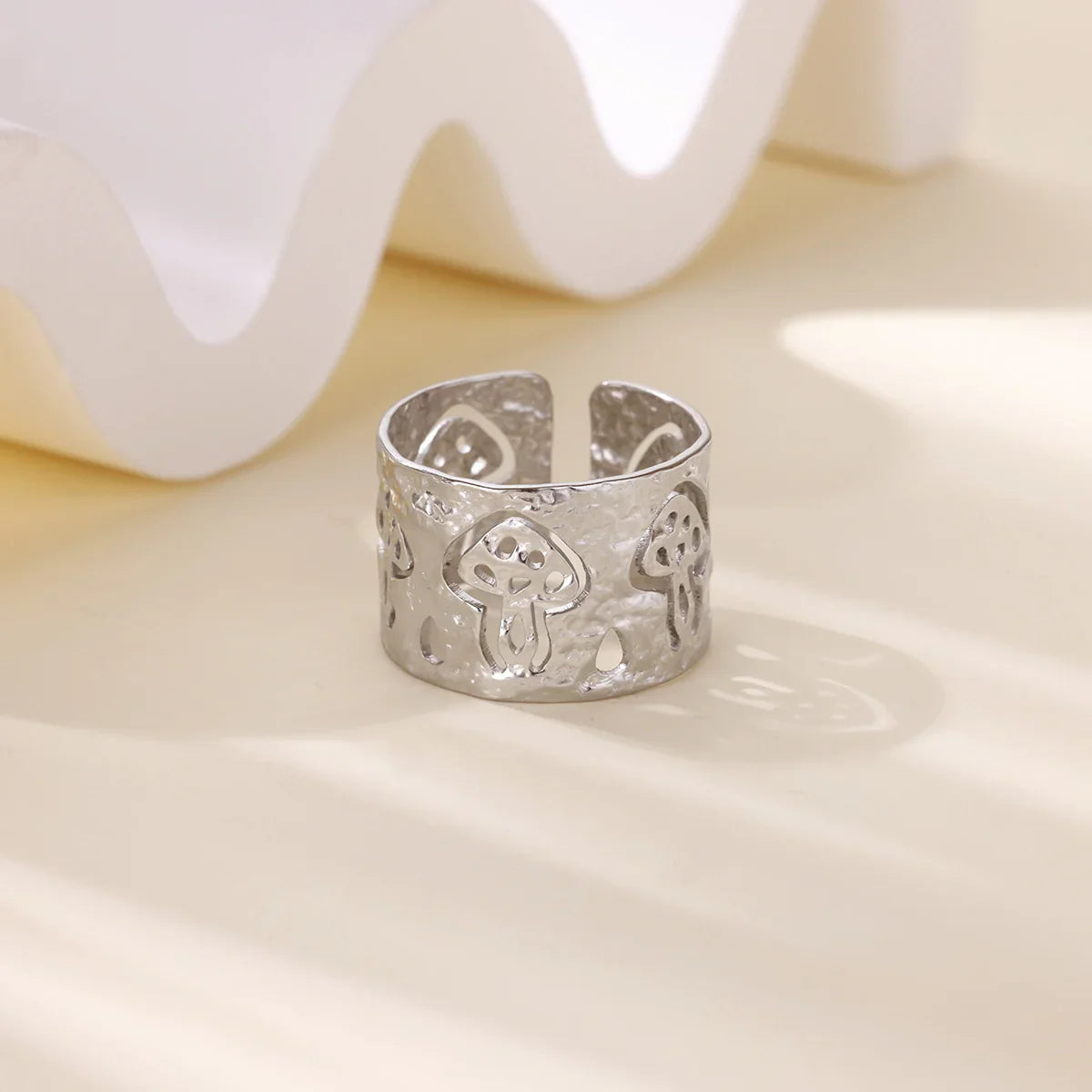 Retro Mushroom Ring silver