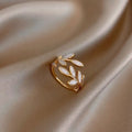 Retro Laurel Leaf Zircon Ring