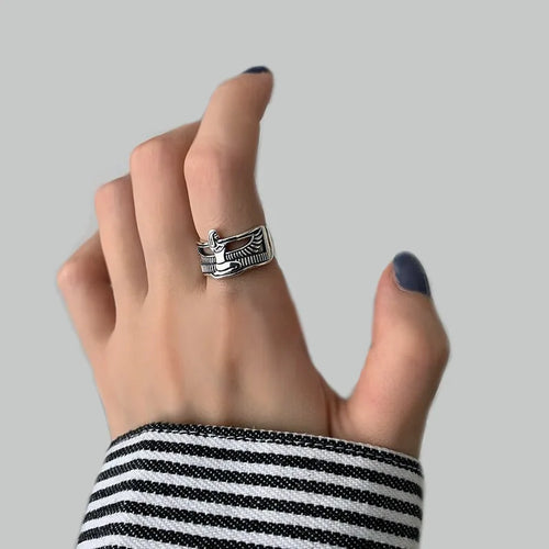 Ancient Style Cleopatra Queen of Egypt Ring