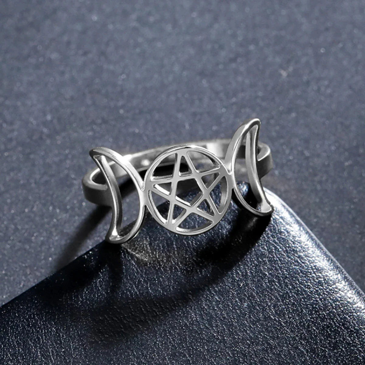 Thin Triple Moon Witchcraft Wiccan Ring for Women silver B
